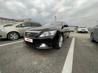 2012 Toyota Camry VII (XV50), чёрный, 1820000 рублей, вид 1