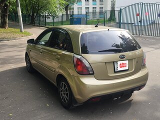 2009 Kia Rio II, бежевый, 520000 рублей, вид 5