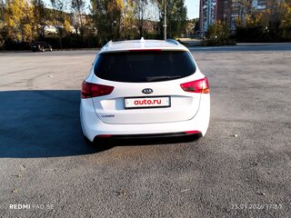 2017 Kia Ceed II Рестайлинг, белый, 1280000 рублей, вид 4