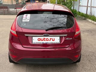 2011 Ford Fiesta Mk6, красный, 775000 рублей, вид 3