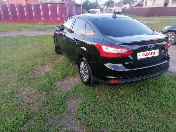 2012 Ford Focus III, чёрный, 560000 рублей - вид 3