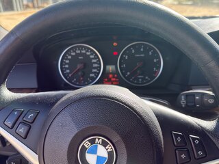 2008 BMW 5 серии 525i V (E60/E61) Рестайлинг, чёрный, 950000 рублей, вид 5