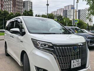 2018 Toyota Esquire I Рестайлинг, белый, 2299999 рублей, вид 4