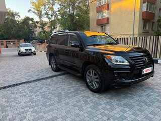 2012 Lexus LX 570 III Рестайлинг, чёрный, 5000000 рублей, вид 4
