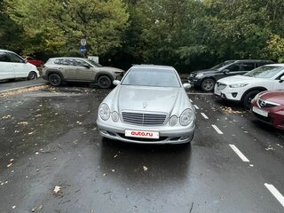 2002 Mercedes-Benz E-Класс 220 III (W211, S211), серебристый, 690000 рублей, вид 2