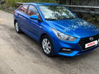 2017 Hyundai Solaris II, синий, 1000000 рублей, вид 2
