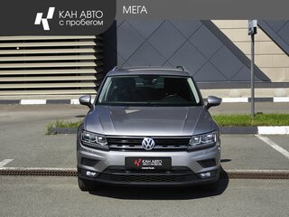 2017 Volkswagen Tiguan II, серебристый, 2018000 рублей, вид 3