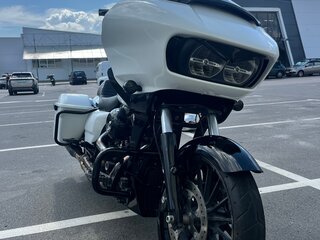 2017 Harley-Davidson Road Glide Limited, белый, 1899000 рублей, вид 1