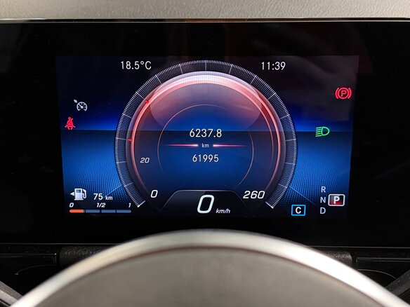 2020 Mercedes-Benz GLA 250 II (H247), белый, 3650000 рублей - вид 9