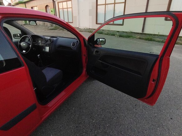 2007 Ford Fiesta Mk5, красный, 399900 рублей - вид 9