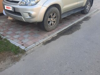 2008 Toyota Fortuner I, серебристый, 1545000 рублей, вид 1