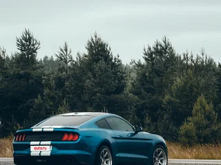 2018 Ford Mustang VI Рестайлинг, голубой, 4000000 рублей, вид 1