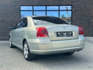 2005 Toyota Avensis II, серебристый, 690000 рублей, вид 4