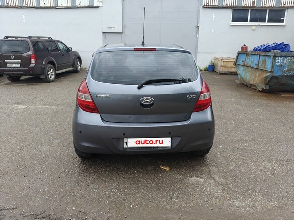 2010 Hyundai i20 I, серый, 500000 рублей - вид 3