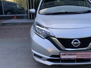 2017 Nissan Note II Рестайлинг, серебристый, 830000 рублей, вид 2