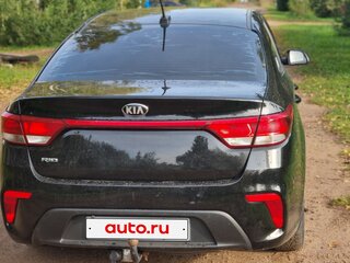 2017 Kia Rio IV, чёрный, 1149000 рублей, вид 4