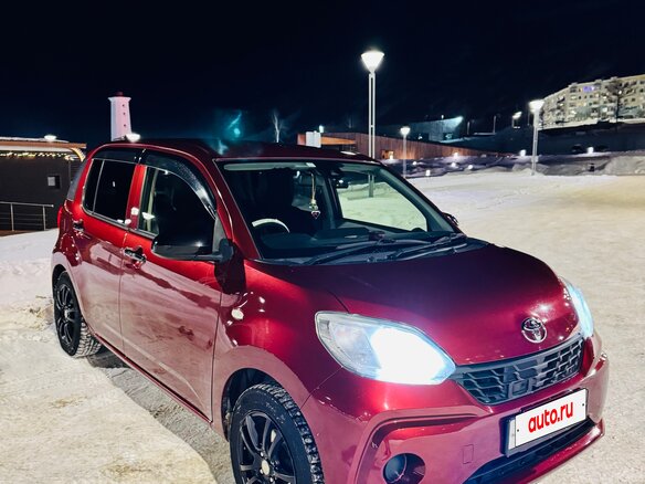 2017 Toyota Passo III, красный, 800000 рублей - вид 2