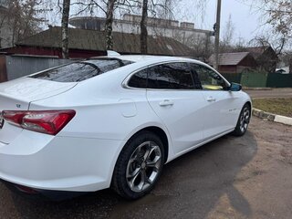2020 Chevrolet Malibu IX Рестайлинг, белый, 1799000 рублей, вид 5