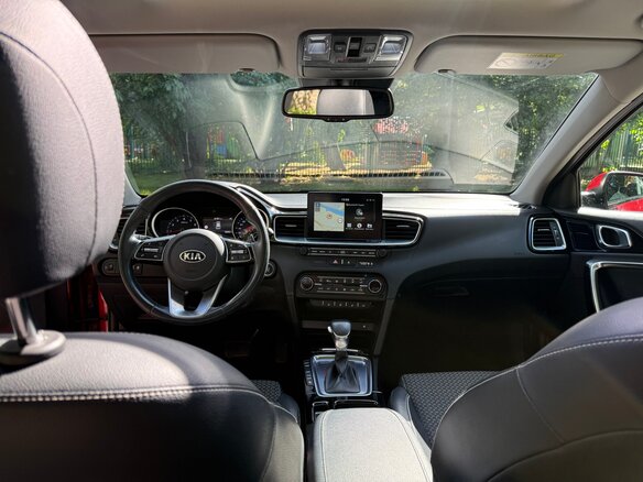 2018 Kia Ceed III, красный - вид 13
