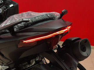 2025 Yamaha TMAX, чёрный, 1675000 рублей, вид 5
