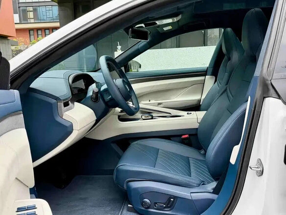 2025 Zeekr 001 103 kWh I Рестайлинг 2, белый - вид 19