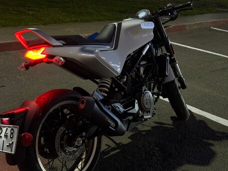 2020 Husqvarna Vitpilen 401, белый, 300000 рублей, вид 2