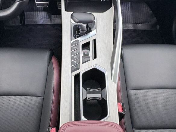 2023 Geely Coolray I, белый - вид 12