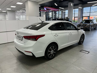 2019 Hyundai Solaris II, белый, 1120000 рублей, вид 4
