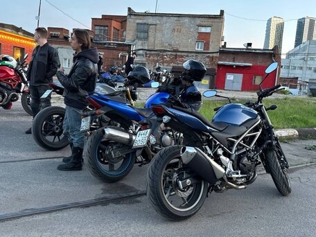 2024 Suzuki SV 650, синий, 700000 рублей, вид 5