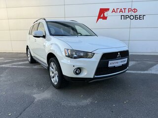 2011 Mitsubishi Outlander II Рестайлинг, белый, 1190000 рублей, вид 3