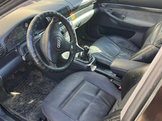 1998 Audi A4 I (B5), чёрный, 150000 рублей, вид 4