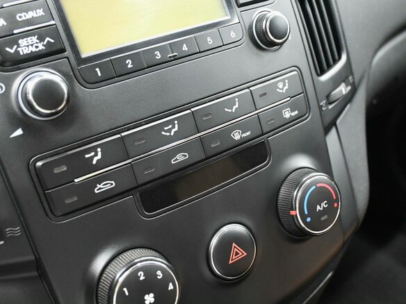 2011 Hyundai i30 I Рестайлинг, белый, 989900 рублей - вид 16