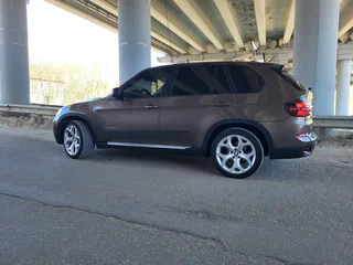 2011 BMW X5 35d II (E70) Рестайлинг, коричневый, 1680000 рублей, вид 3