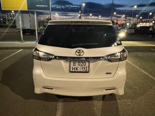 2013 Toyota Wish II Рестайлинг, белый, 1620000 рублей, вид 3