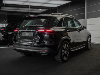2026 Mercedes-Benz GLE 350 II (V167) Рестайлинг, чёрный, 11000000 рублей, вид 4
