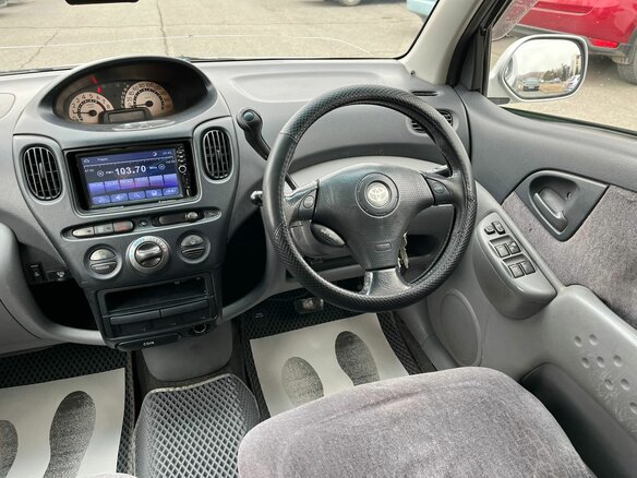 1999 Toyota FunCargo, серый, 449000 рублей - вид 16