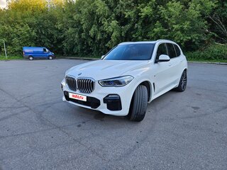 2019 BMW X5 40i IV (G05/G18), белый, 5650000 рублей, вид 1