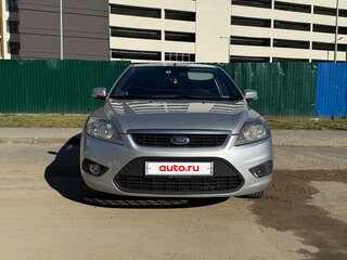 2010 Ford Focus II Рестайлинг, серебристый, 470000 рублей, вид 2
