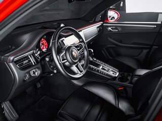 2020 Porsche Macan GTS I Рестайлинг, красный, 6240000 рублей, вид 5