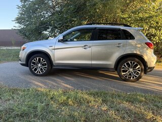 2017 Mitsubishi Outlander Sport I Рестайлинг 2, серый, 1700000 рублей, вид 2