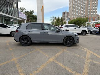 2022 Volkswagen Golf VIII, серый, 2223000 рублей, вид 4