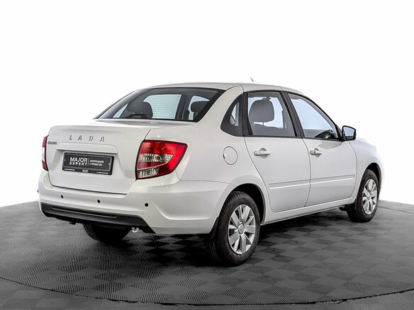 2023 Lada (ВАЗ) Granta I Рестайлинг, белый - вид 4