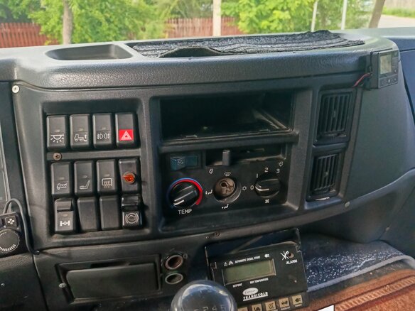 2012 Volvo FL, белый, 1750000 рублей - вид 4