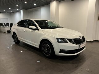 2019 Skoda Octavia III (A7) Рестайлинг, белый, 1650000 рублей, вид 1