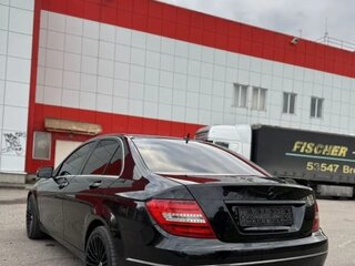 2012 Mercedes-Benz C-Класс 300 III (W204) Рестайлинг, чёрный, 1650000 рублей, вид 3