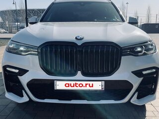 2022 BMW X7 40i I (G07), белый, 12450000 рублей, вид 2