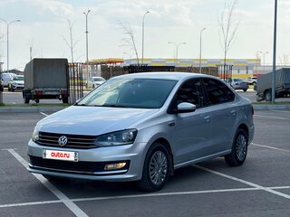 2016 Volkswagen Polo V Рестайлинг, серебристый, 750000 рублей, вид 1