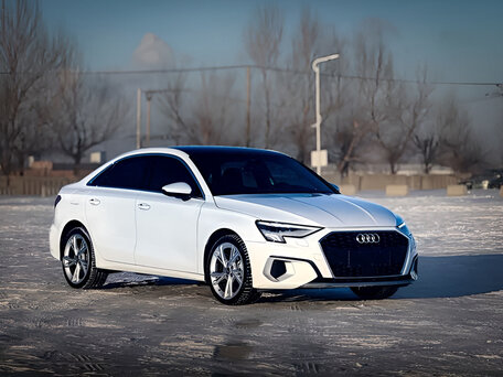 2022 Audi A3 35 TFSI Long IV (8Y), белый, 1990000 рублей, вид 2