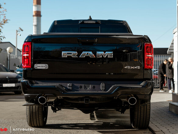 2026 Ram 1500 Crew Cab eTorque V Рестайлинг, чёрный, 11450000 рублей - вид 6