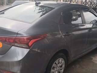2018 Hyundai Solaris II, серый, 1150000 рублей, вид 2